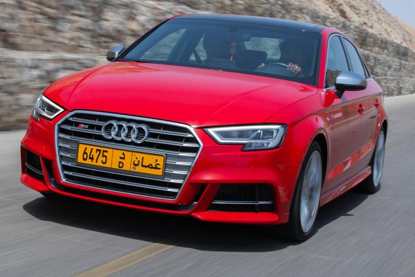 Est-ce que je peux monter mon coffre de toit moi-même ?